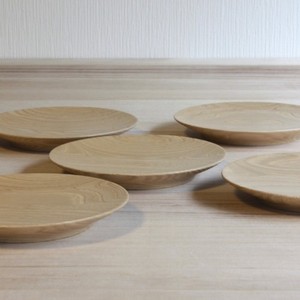 栗材の木製皿